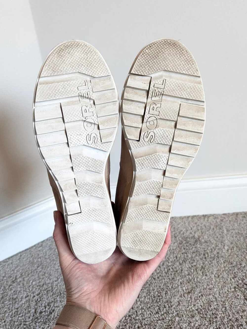Sorel Evie Pull On Booties - Canoe Sea Salt Tan sz 10